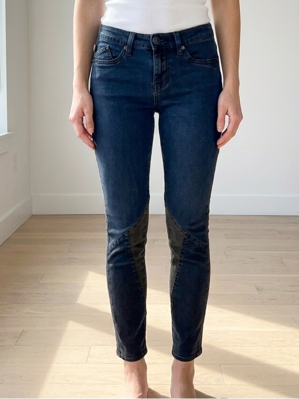 Rock & Republic Kylie Dark Wash Skinny Moto Jeans Inset Panel Black Edgy EUC 6M